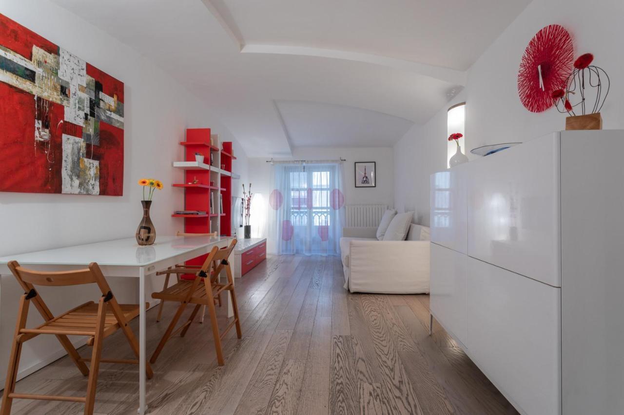 Red Studio Near Porta Nuova By Wonderful Italy Turyn Zewnętrze zdjęcie